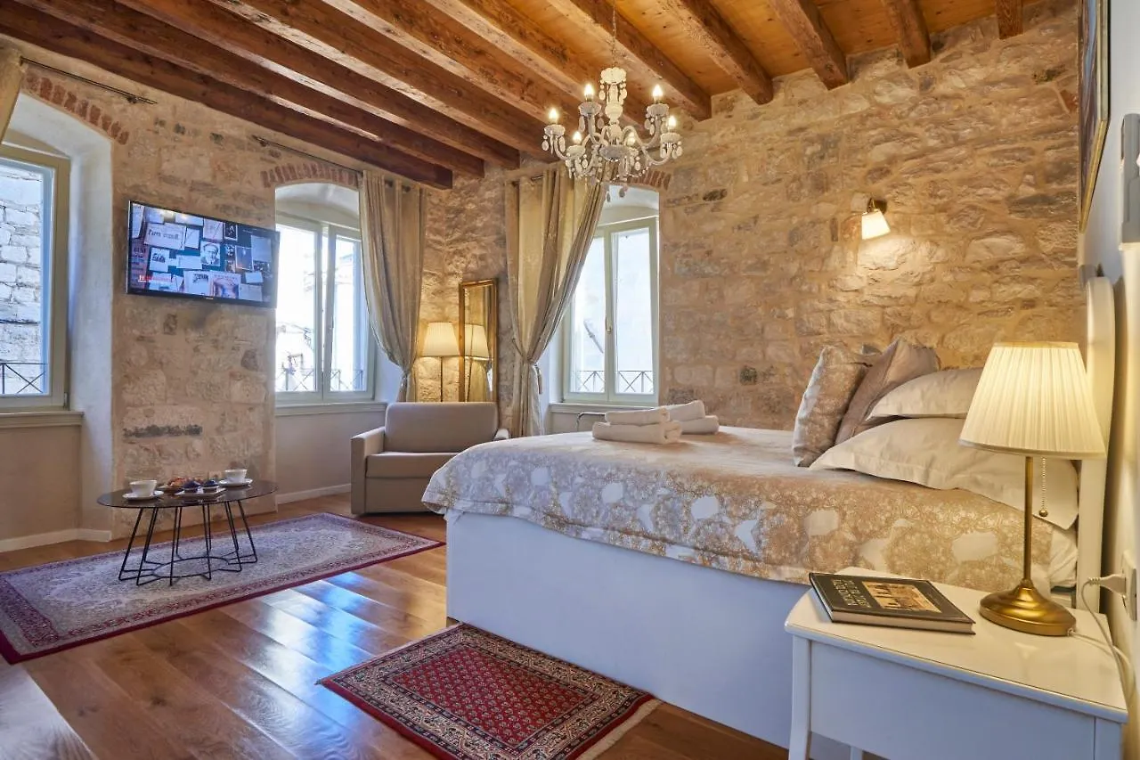 Villa Split Heritage Hotel 4*,